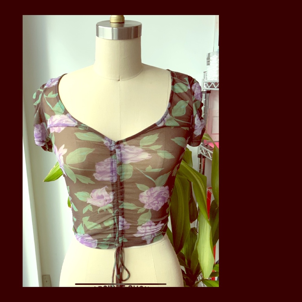 Out from Under🍇Floral Mesh crop w/ draw String 🔮